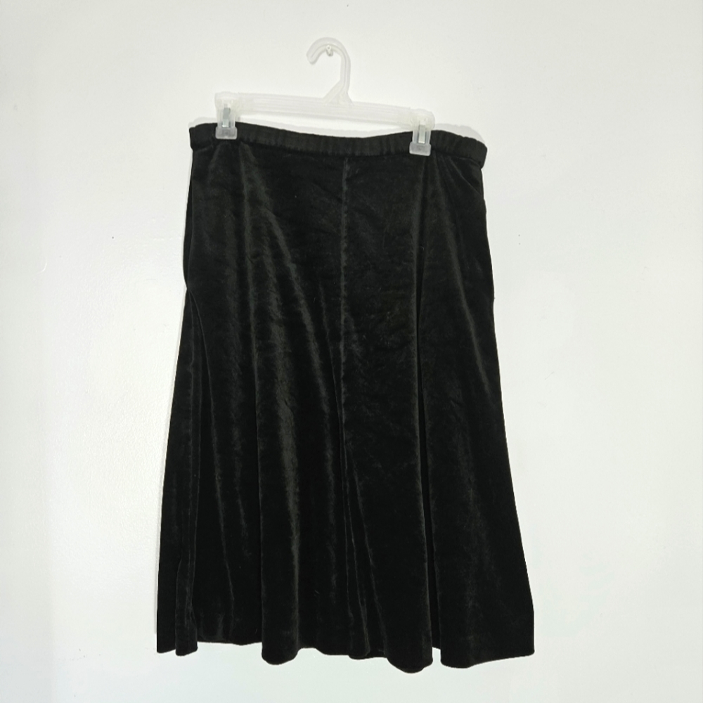 Act III large black velvet skirt